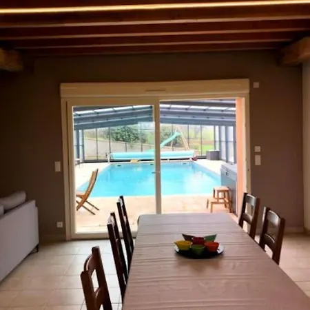 Holiday home La Bergerie, Piscine Chauffee, Couzon